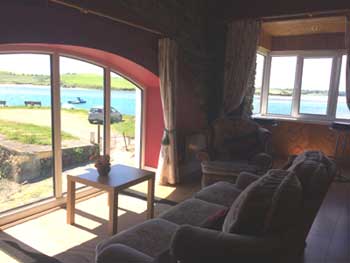 Maison de bateau Salon & Jardin,
Middle Ring Self Catering, 
Clonakilty, 
Co. Cork,
Ireland
 