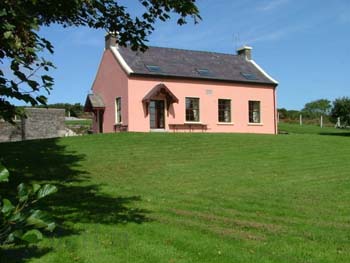 The Old School House, 
Lowerstown, 
Schull, 
Co. Cork,
Irland