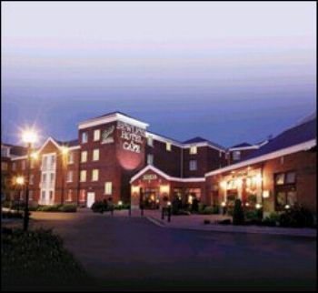 Bewleys Hotel Newlands Cross, 
Naas Road (N7),
Newlands Cross,
Dublin 22,
Irlanda