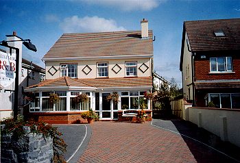 College View B&B, 
Ballybane Road, 
Galway City, 
Co. Galway.,
Irlanda