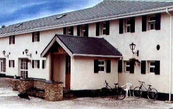Annaharvey Farm B&B,
Tullamore, 
Co. Offaly,
Irlanda