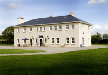 Rathellen House,
Guest House,
Raheen, 
Bansha, 
Co. Tipperary, 
Ireland.