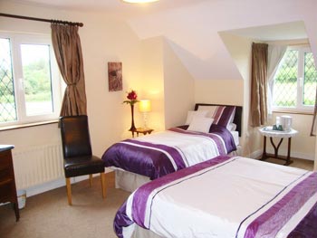 Hawthorn Lodge B&B, 
Mountshannon,  
Co. Clare,
Irlanda