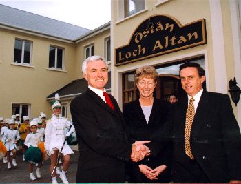 Óstán Loch Altan Hotel, 
Gortahork, 
Letterkenny, 
Co. Donegal, 
Irlande.