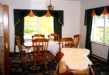 Carrickabraghey House B&B, 
Shore Road, 
Ballyliffin, 
Clonmany, 
Co. Donegal,
Irlanda