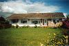 Birchgrove House B&B, 
Birchgrove House, 
Dublin Road, 
Oranbeg, 
Oranmore, 
Co. Galway,
Irlanda.
